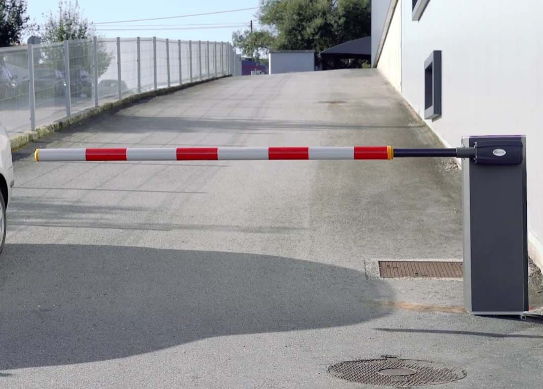 Motorline BRHTFIX-3 Carbon Fiber Barrier Boom - Image 1